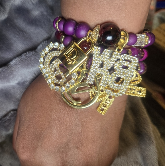 4 stack bracelets - Picture 6 of 15